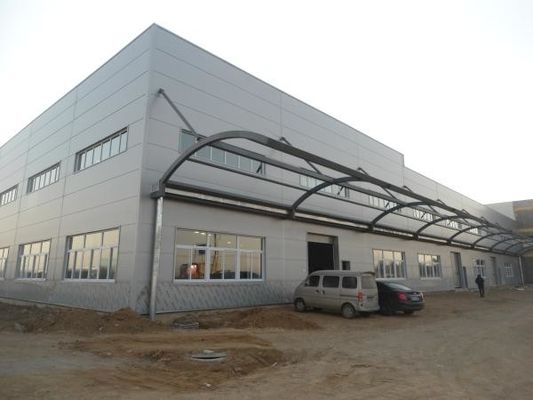 Çok yönlü tasarımı ile Endüstriyel İhtiyaçlar için Özel Çelik Yapı Atölyesi